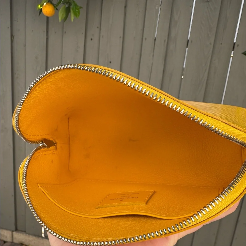 Louis Vuitton Epi Yellow Cosmetic Pouch Tassili Leather LV Clutch Bag Authentic - Picture 6 of 9